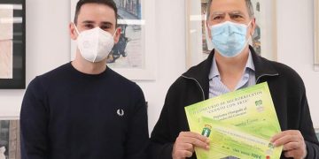 El cabanillero Fernando Hernández gana por segundo año consecutivo el concurso de microrrelatos «Cuento con Arte»