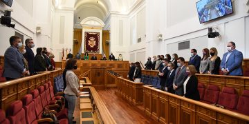 El Gobierno de Castilla-La Mancha se suma al minuto de silencio de las Cortes regionales para condenar el asesinato machista de Noheda