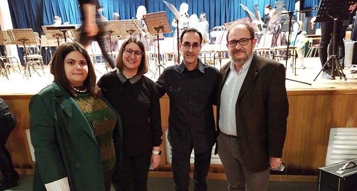 El Gobierno regional colabora con la Escuela de Música de Casasimarro de cara a su concierto en Disneyland París