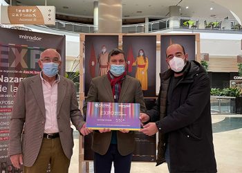 El Mirador de Cuenca entrega a Cáritas Diocesana un cheque solidario para ayudar a los refugiados de Ucrania