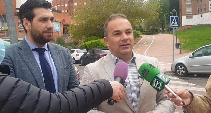 El PP en el Ayuntamiento de Guadalajara vuelve a reclamar a Rojo que invierta en el arreglo integral de la avenida de Barcelona