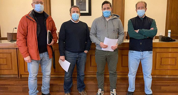 Firmada el acta de replanteo para el inicio de las obras de la muralla del Castillo de la Piedra Bermeja