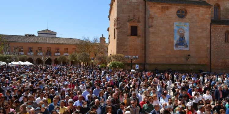 Adjudicadas las andas de la Virgen de Rus por 100.100 euros