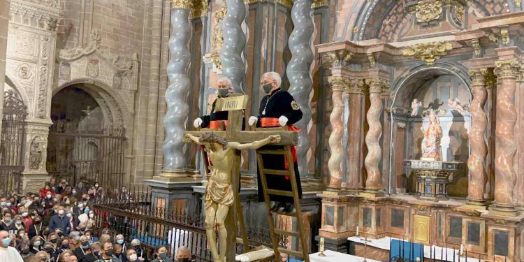 Multitudinaria recuperada Procesión del Silencio en una noche primaveral seguntina 1 Multitudinaria recuperada Procesión del Silencio en una noche primaveral seguntina