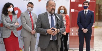 Julián Garde afirma que la UCLM ha sido factor “efectivo” de democratización del acceso a la enseñanza superior en la región