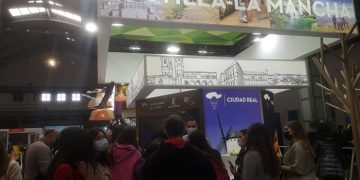 La Agrupación de Hostelería vende Cuenca como destino turístico en B-Travel