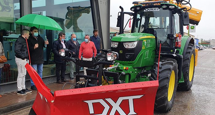La Diputación de Guadalajara equipa al Centro Comarcal de Molina con un nuevo tractor con desbrozadora y quitanieves