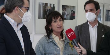 La Facultad de Comunicación inaugura una exposición fotográfica que abre las actividades de la Semana de la Libertad de Prensa/Expresión/Comunicación