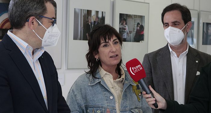 La Facultad de Comunicación inaugura una exposición fotográfica que abre las actividades de la Semana de la Libertad de PrensaExpresiónComunicación