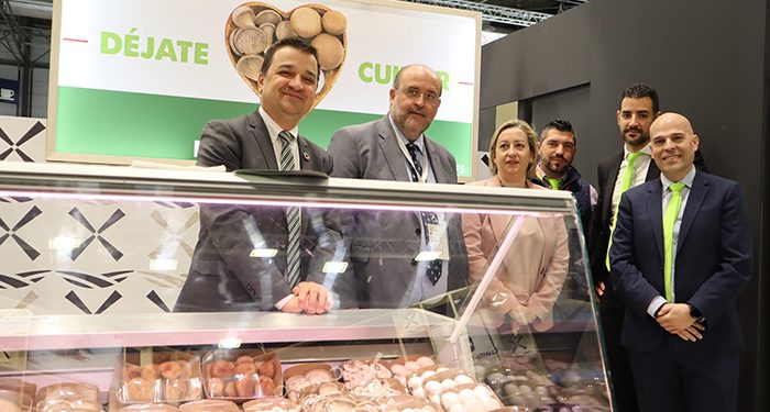 La marca ‘Campo y Alma’ es “clave” de la promoción institucional de los alimentos de Castilla-La Mancha a la que se dedicarán 2,4 millones de euros en 2022