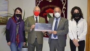 La UCLM entrega a Cruz Roja Cuenca 1312 euros del concierto solidario de marchas procesionales a beneficio de Ucrania