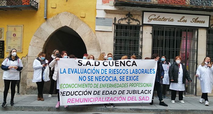Las trabajadoras del Servicio de Ayuda a Domicilio del Ayuntamiento de Cuenca irán a la huelga si no hay respuesta a sus demandas