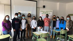 Los niños y niñas del Consejo Municipal de la Infancia y la Adolescencia de Cuenca presentan un vídeo contra el acoso escolar