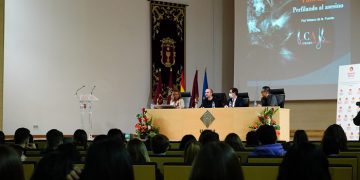 Más de trescientos alumnos y alumnas de ESO y Bachillerato participan en la primera edición del programa UCLéeMe de promoción de la lectura