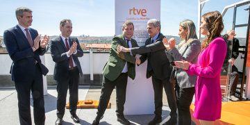 Page pide una reunión a Sánchez para hablar de agua y urge la puesta en marcha de las desaladoras como alternativa al trasvase