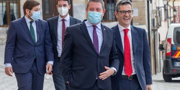 Page prorroga hasta el 31 de diciembre de 2022 los contratos del personal sanitario contratado como refuerzo para atajar el Covid-19