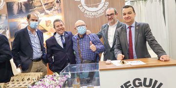 Page valora la repercusión de las ayudas públicas en la industria agroalimentaria que contribuyen a cuadruplicar la inversión privada