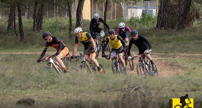 Paula Plaza y Santiago Madrona mantienen el liderato del XIII Circuito MTB “Diputación de Cuenca” 1 Paula Plaza y Santiago Madrona mantienen el liderato del XIII Circuito MTB “Diputación de Cuenca”