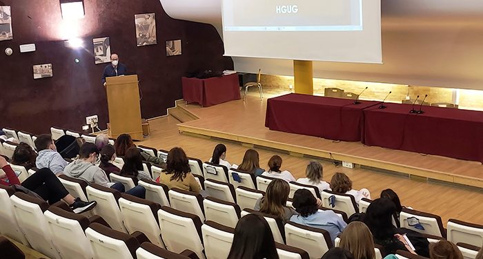 Profesionales de Urgencias de Guadalajara reciben una formación encaminada a unificar criterios y actuaciones de cara al traslado a la ampliación