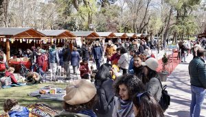 Rojo agradece a las asociaciones que participan en la I Feria de la Economía Circular de Guadalajara su “contribución al cuidado de nuestro planeta”