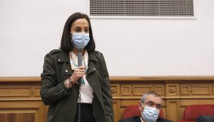 Roldán acusa a Page de haber ocultado la fecha de la firma del cierre del tren y le pregunta por qué no pide a Sánchez que invierta en la línea ferroviaria