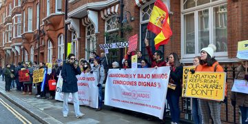 Unos 4.400 castellanomanchegos residentes en Reino Unido continúan afectados por la huelga indefinida en los tres Consulados españoles