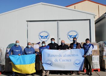 Voluntarios del Banco de Alimentos de Cuenca, solidarios con el pueblo ucraniano