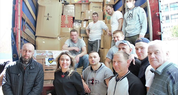 Voluntarios ucranianos de Cuenca, con el apoyo de la asociación Elvira por Ucrania y de la Hípica de la ciudad envían un tráiler de ayuda humanitaria a Ucrania