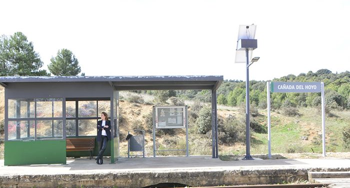 Ciudadanos critica el conchaveo entre Page y el Ministerio para abandonar la vía ferroviaria y el tren de Cuenca
