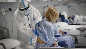 Las vacunas frente a la COVID-19 protegen del ingreso hospitalario y de la necesidad de soporte respiratorio