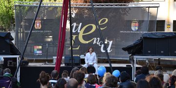 Continúa la feria del libro ‘Cuenca Lee’ que llega a su ecuador con las presentaciones de los libros ´Antón García Abril´ y ´Las haraganas´