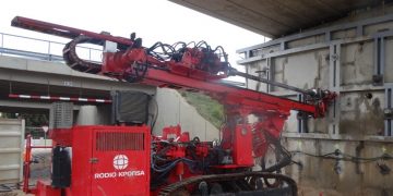 Corte de tráfico en la rotonda de la Fuente de la Niña ante la próxima finalización de las obras de reparación del paso inferior