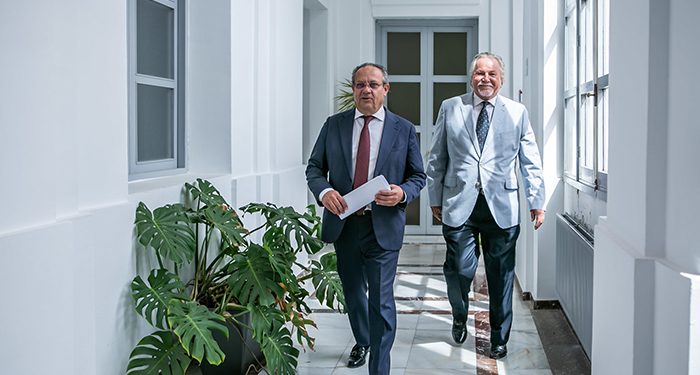 El 88 por ciento de las 4.058 plazas de la oferta de estabilización de la Junta que ha aprobado el Gobierno regional corresponde a sanidad y educación