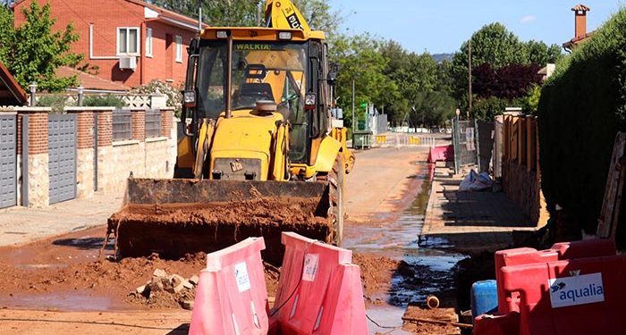 El Ayuntamiento de Cabanillas acometerá de emergencia la sustitución de toda la tubería de abastecimiento de la calle Berlín 1 El Ayuntamiento de Cabanillas acometerá de emergencia la sustitución de toda la tubería de abastecimiento de la calle Berlín