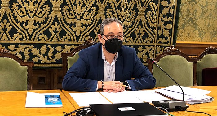 El Ayuntamiento de Cuenca plantea rebajar su deuda a 43,8 millones al final del ejercicio y salir del Plan de Ajuste 1 El Ayuntamiento de Cuenca plantea rebajar su deuda a 43,8 millones al final del ejercicio y salir del Plan de Ajuste