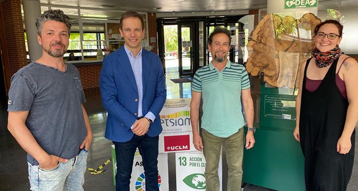 El Gobierno regional colabora con la UCLM en el desarrollo de un proyecto de prevención y reducción del impacto medioambiental de los incendios 1 El Gobierno regional colabora con la UCLM en el desarrollo de un proyecto de prevención y reducción del impacto medioambiental de los incendios