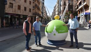 El Gobierno regional en colaboración con Ecovidrio y el Ayuntamiento de Cuenca se suma a la campaña ´Que brille la magia, recicla video en familia´