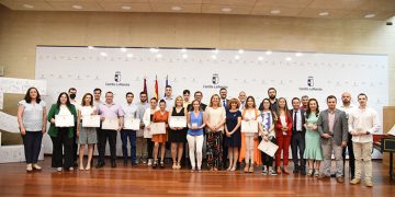 El Gobierno regional felicita a los 21 alumnos y alumnas reconocidos con los premios extraordinarios de Formación Profesional del curso 2020-2021
