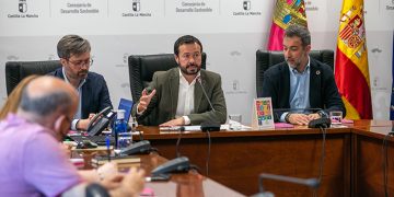 El Gobierno regional y el sector impulsan un plan de acción para fomentar el uso correcto de los residuos de aparatos eléctricos y electrónicos y el aprovechamiento de sus materiales