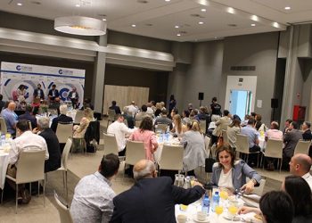 Empresarios descubren las “Claves para convertir en oportunidad este complicado 2022” en un nuevo desayuno económico de CEOE-Cepyme Guadalajara 10 Empresarios descubren las “Claves para convertir en oportunidad este complicado 2022” en un nuevo desayuno económico de CEOE-Cepyme Guadalajara