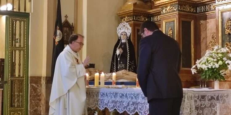 La Congregación impuso las Veneras y homenajeó a los mayores