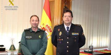 La Comandancia de la Guardia Civil de Cuenca recibe al nuevo Comisario de la Policía Nacional en Cuenca