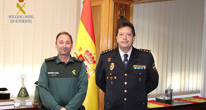La Comandancia de la Guardia Civil de Cuenca recibe al nuevo Comisario de la Policía Nacional en Cuenca 1 La Comandancia de la Guardia Civil de Cuenca recibe al nuevo Comisario de la Policía Nacional en Cuenca