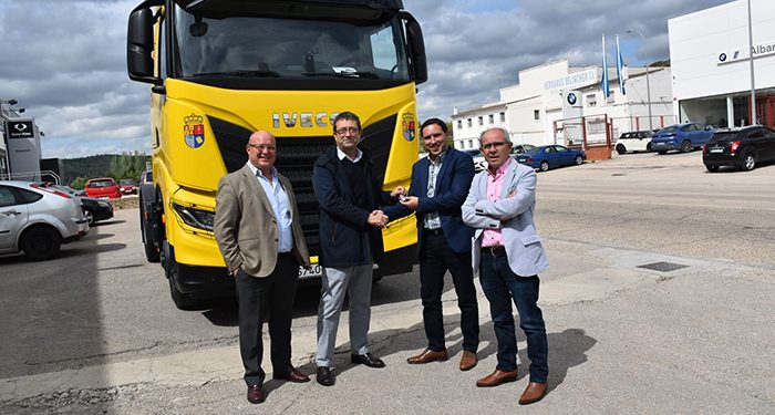 La Diputación de Cuenca adquiere una cabeza tractora con el objetivo de mejorar el abastecimiento de agua en la provincia 1 La Diputación de Cuenca adquiere una cabeza tractora con el objetivo de mejorar el abastecimiento de agua en la provincia