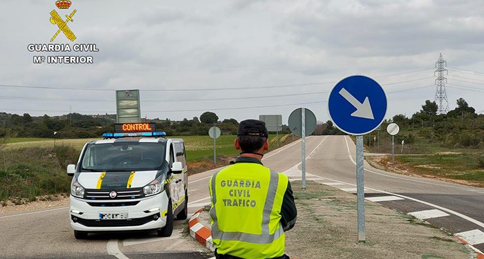 La DGT inicia una nueva campaña de vigilancia y control de camiones y autobuses 1 La Guardia Civil de Guadalajara investiga a los responsables de una empresa por manipular los tacógrafos digitales en tres camiones