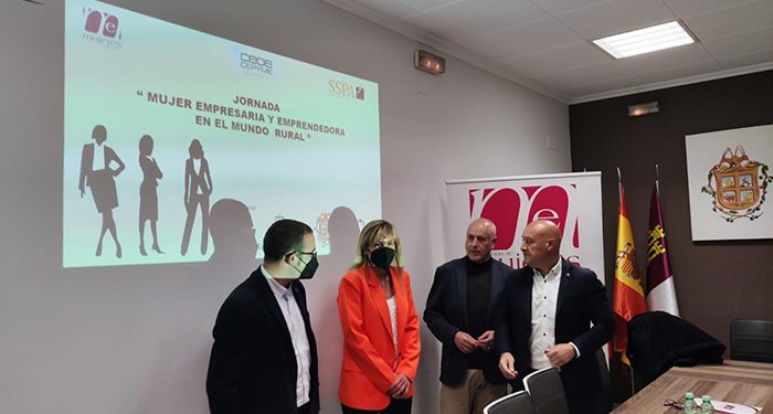 La Jornada sobre Mujer Empresaria y Rural en Minglanilla despierta el interés de esta localidad