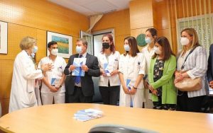 La Junta felicita al Servicio de Farmacia del Hospital de Cuenca por una publicación realizada por los residentes