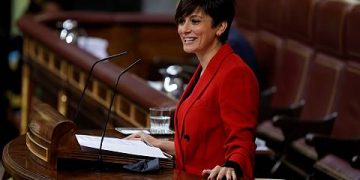 La ministra de Política Territorial se reúne en Cuenca con los delegados del Gobierno