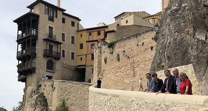 La ministra de Política Territorial y Dolz analizan los proyectos en Cuenca del Gobierno de España 1 La ministra de Política Territorial y Dolz analizan los proyectos en Cuenca del Gobierno de España