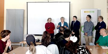 La subdelegada del Gobierno visita el Taller de Coworking EOI-JCCM en Cuenca